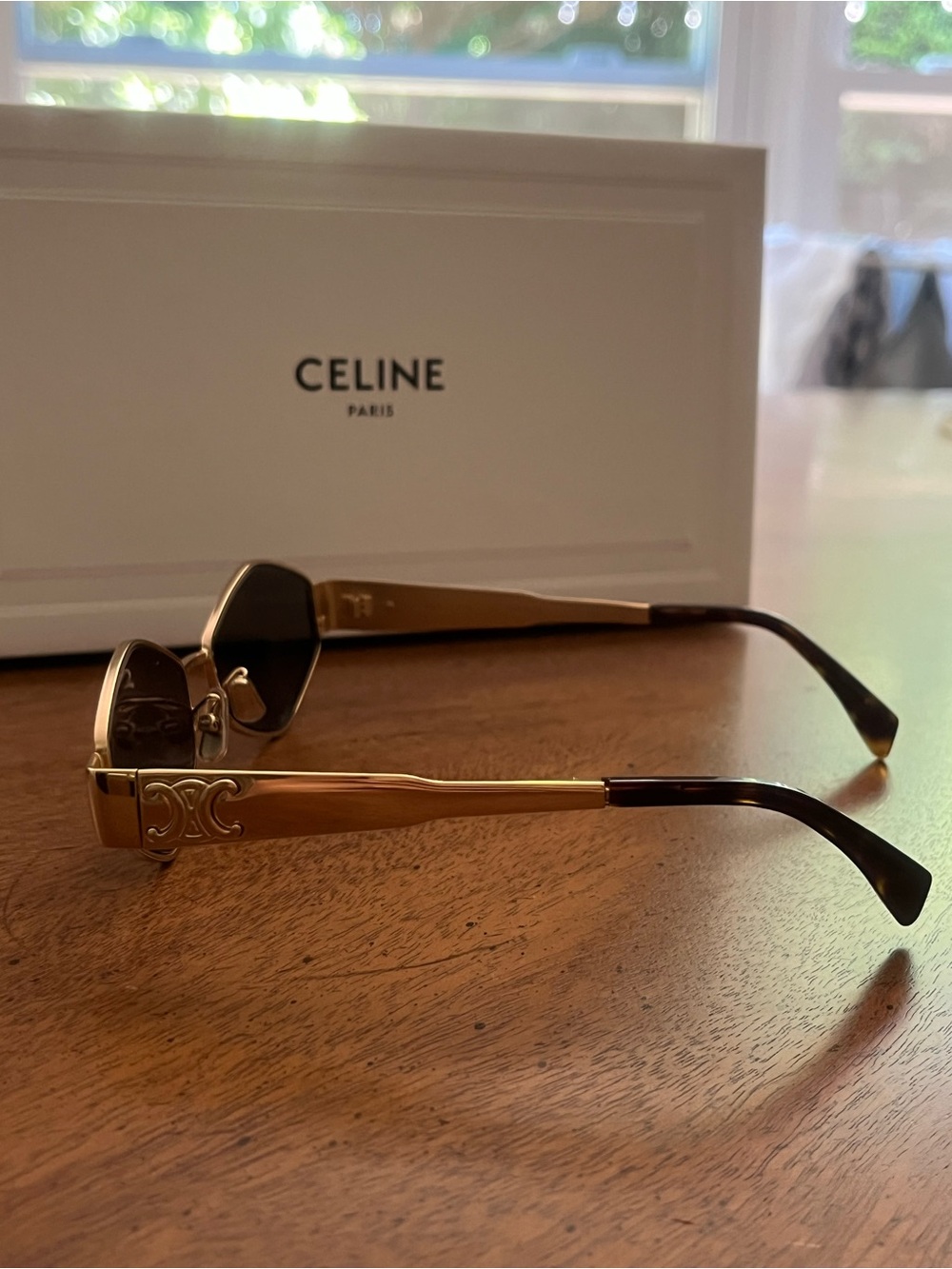 Celine Gold Frame Triomphe Sunglasses with Brown Leather Crossbody Case - Picture 5 of 10